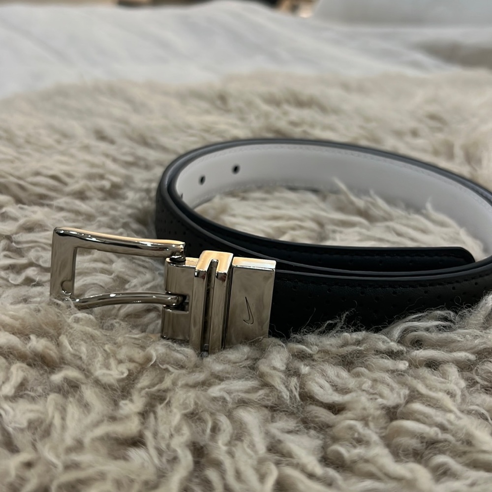Nike golf belt (not reversible)
